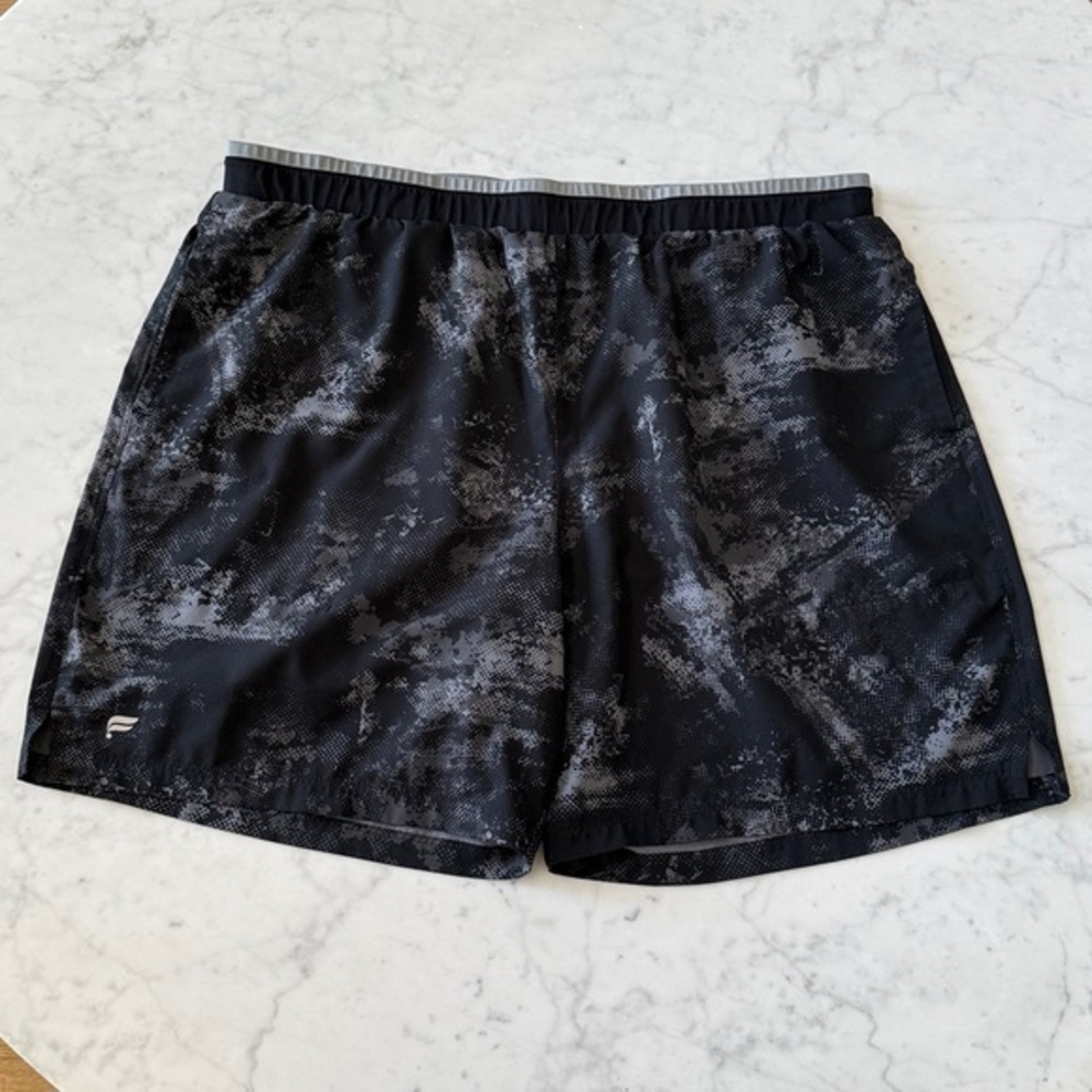 Fabletics Men’s Athletic Shorts XL Black Gray Training Gym Workout